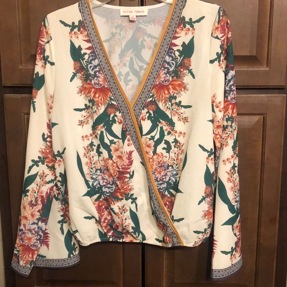 ❤️BUCKLE SHIRT “Flying Tomato”❤️ Only wore once. - Picture 1 of 5